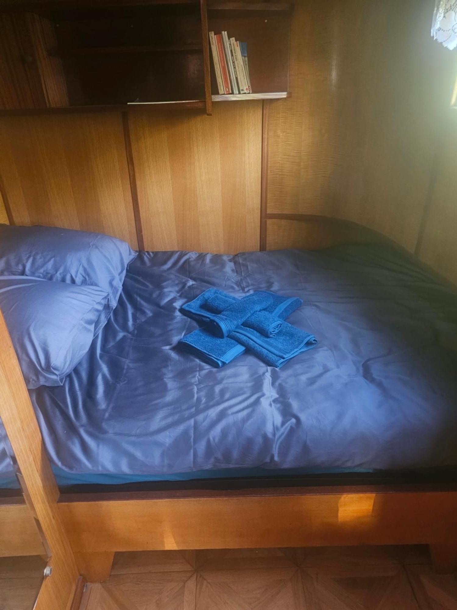 Peniche Logement Atipyque Creil Bagian luar foto