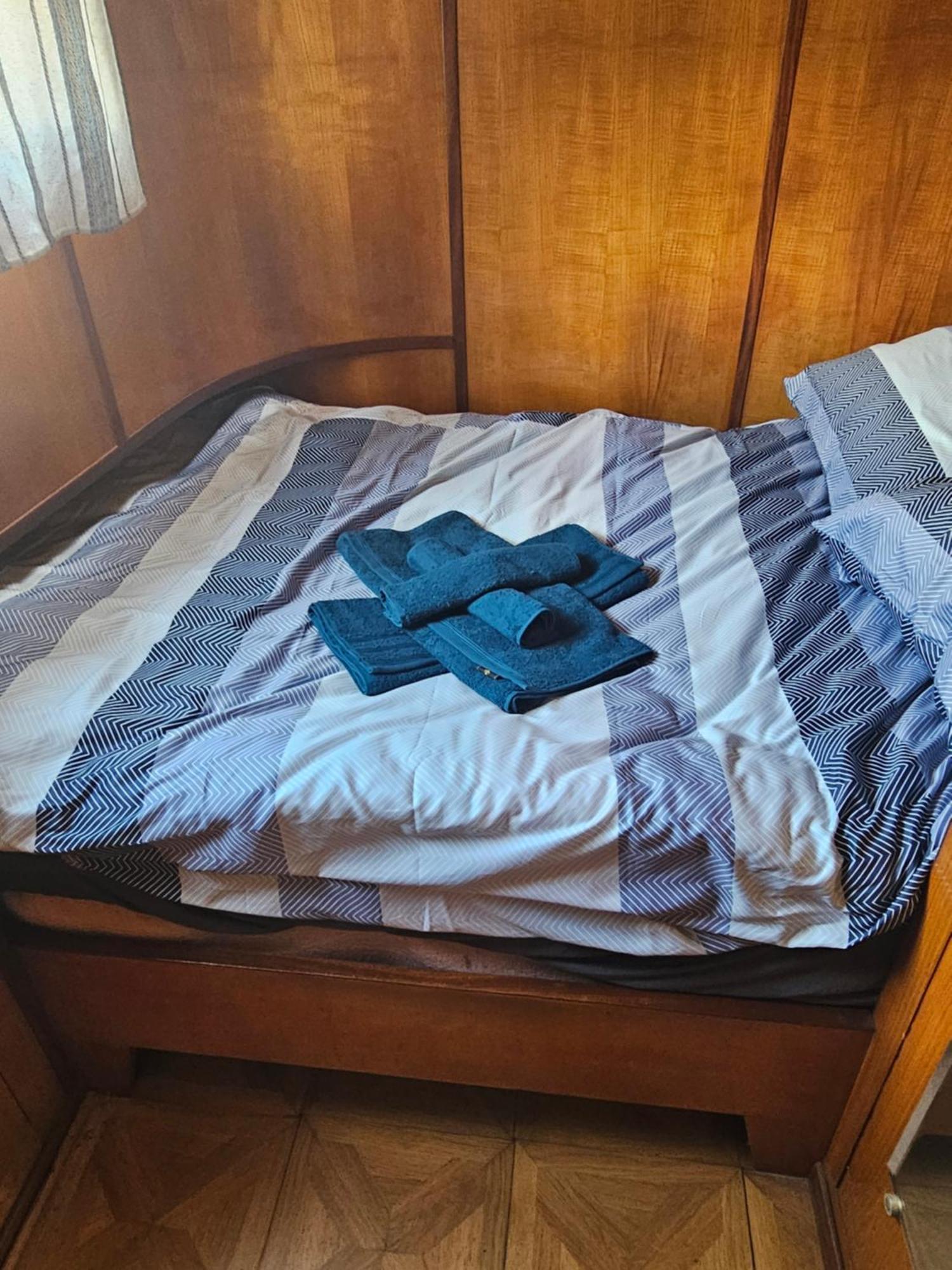 Peniche Logement Atipyque Creil Bagian luar foto