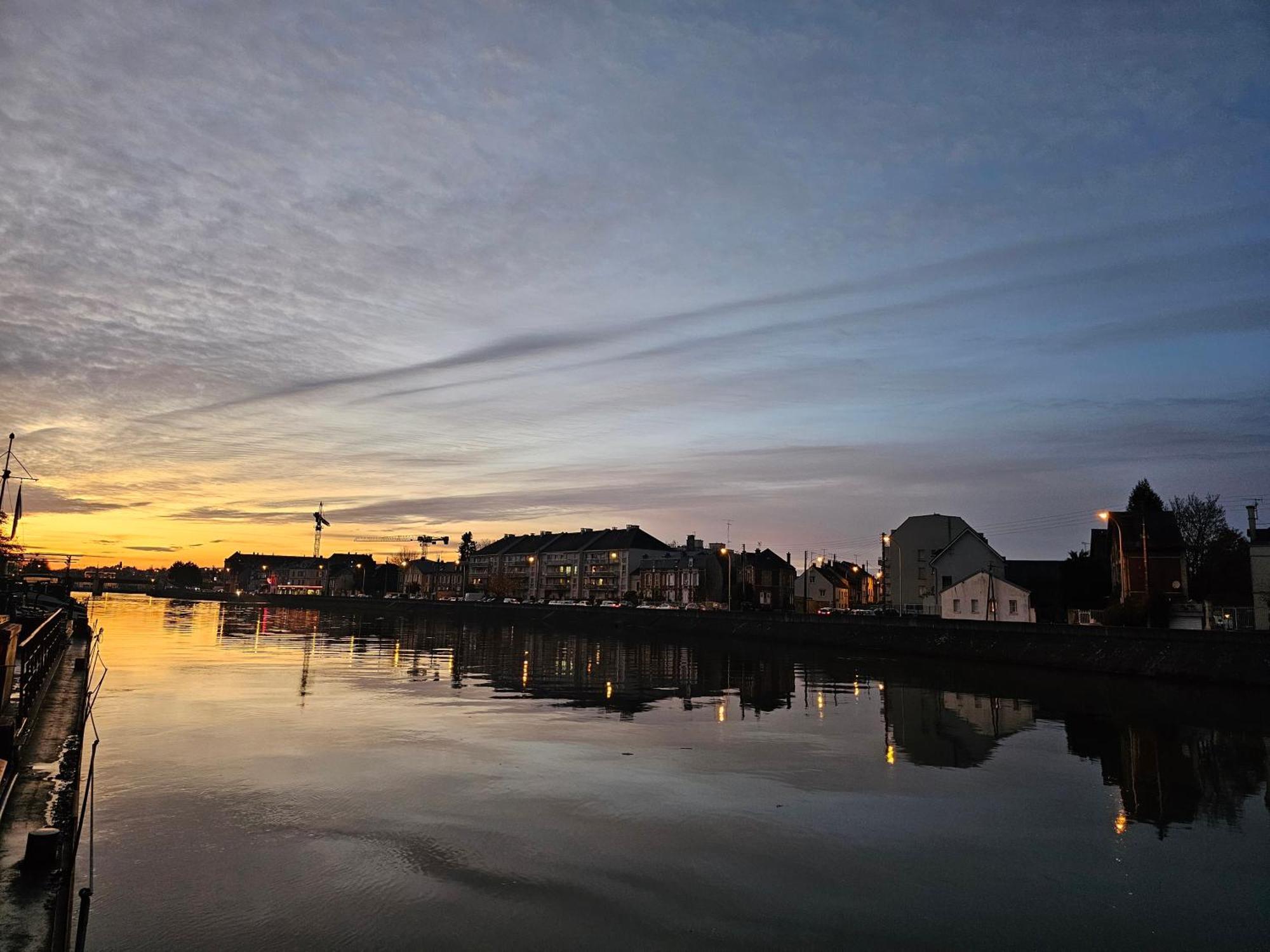 Peniche Logement Atipyque Creil Bagian luar foto